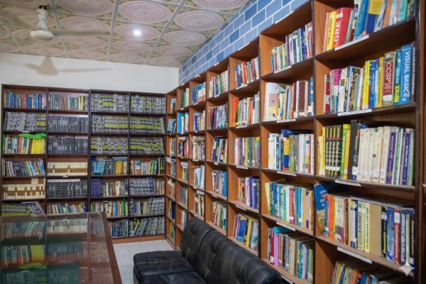 cats_college_library (1)